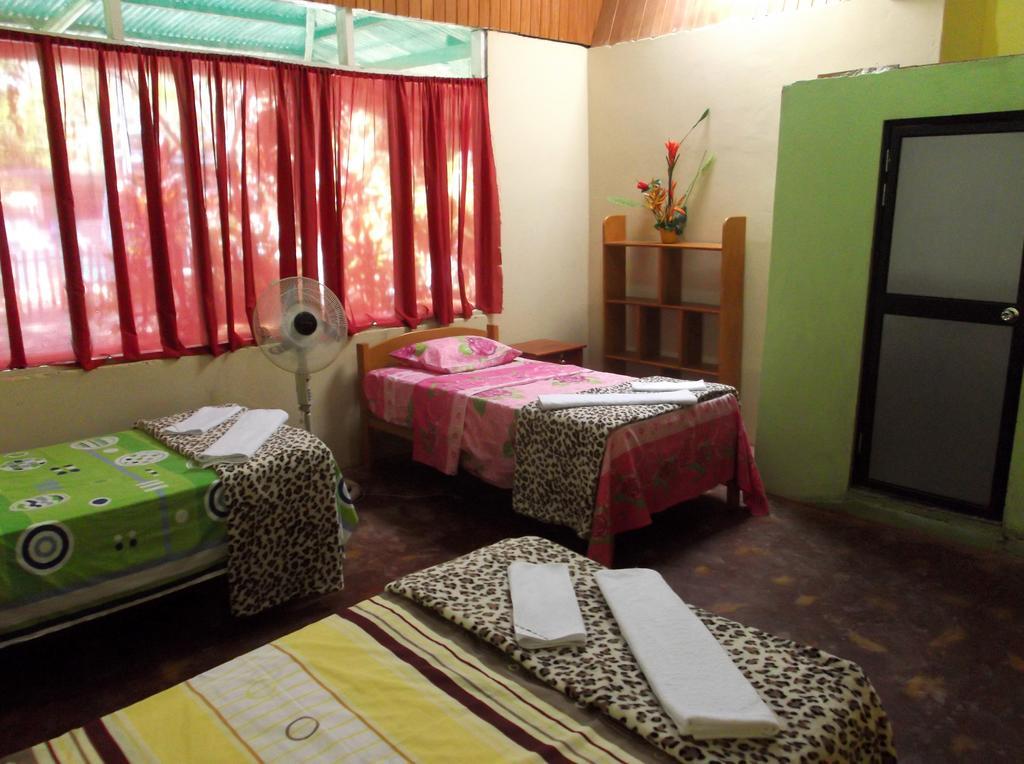 Villa Hermosa De Tambopata Casa Hospedaje & Hostel Puerto Maldonado Szoba fotó